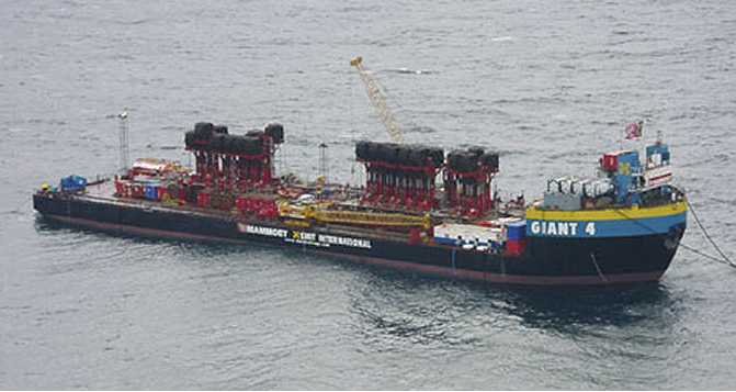 Подъёмно-транспортная баржа «Giant 4»