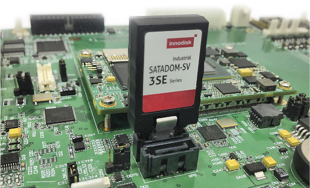 Рис. 3. Накопитель SATADOM с технологией питания Pin 7 VCC