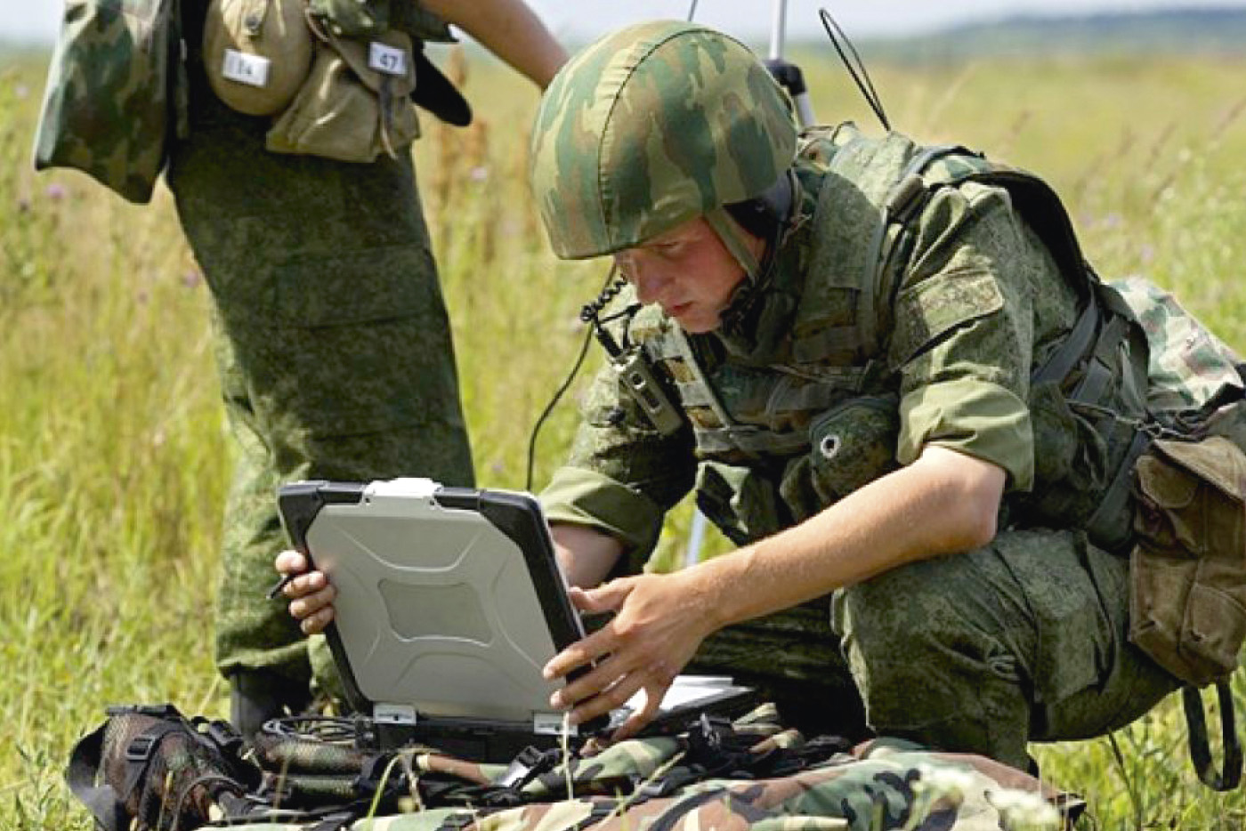 Рис. 3. Системы военной связи должны работать в любых условиях