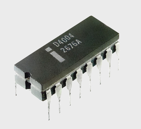 Рис. 1. Первый микропроцессор Intel Фото с сайта Wikimedia.org
