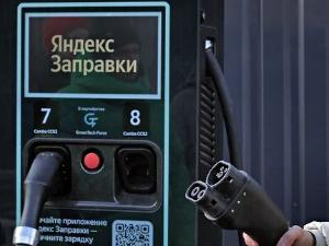 В Петербурге открыта новая ЭЗС, а парк электромобилей превысил тысячу единиц