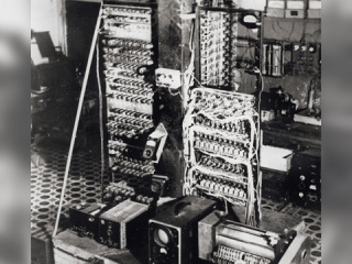 Первая автоматическая цифровая вычислительная машина М-1
